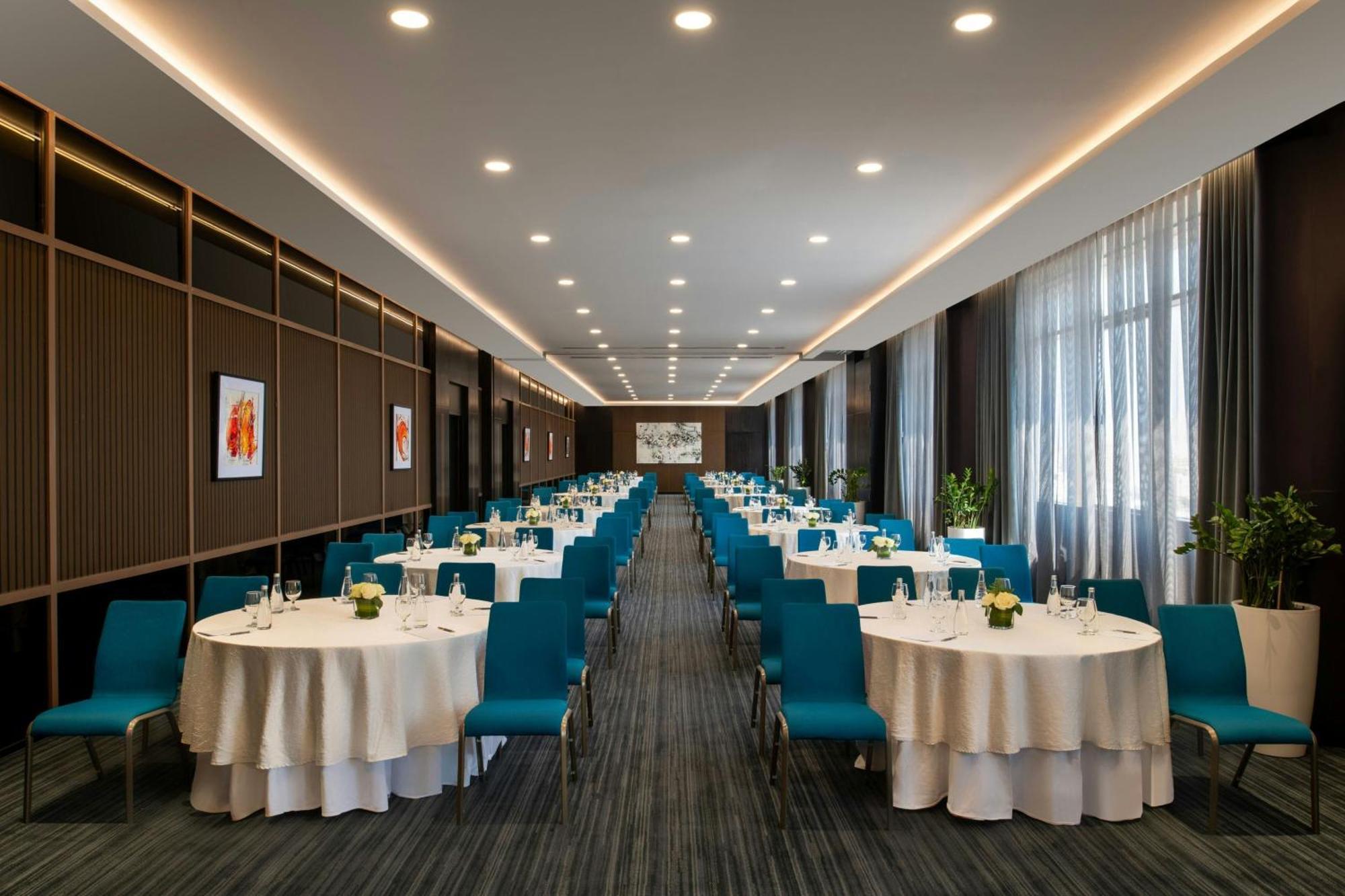 The Westin Doha Hotel & Spa Exterior foto