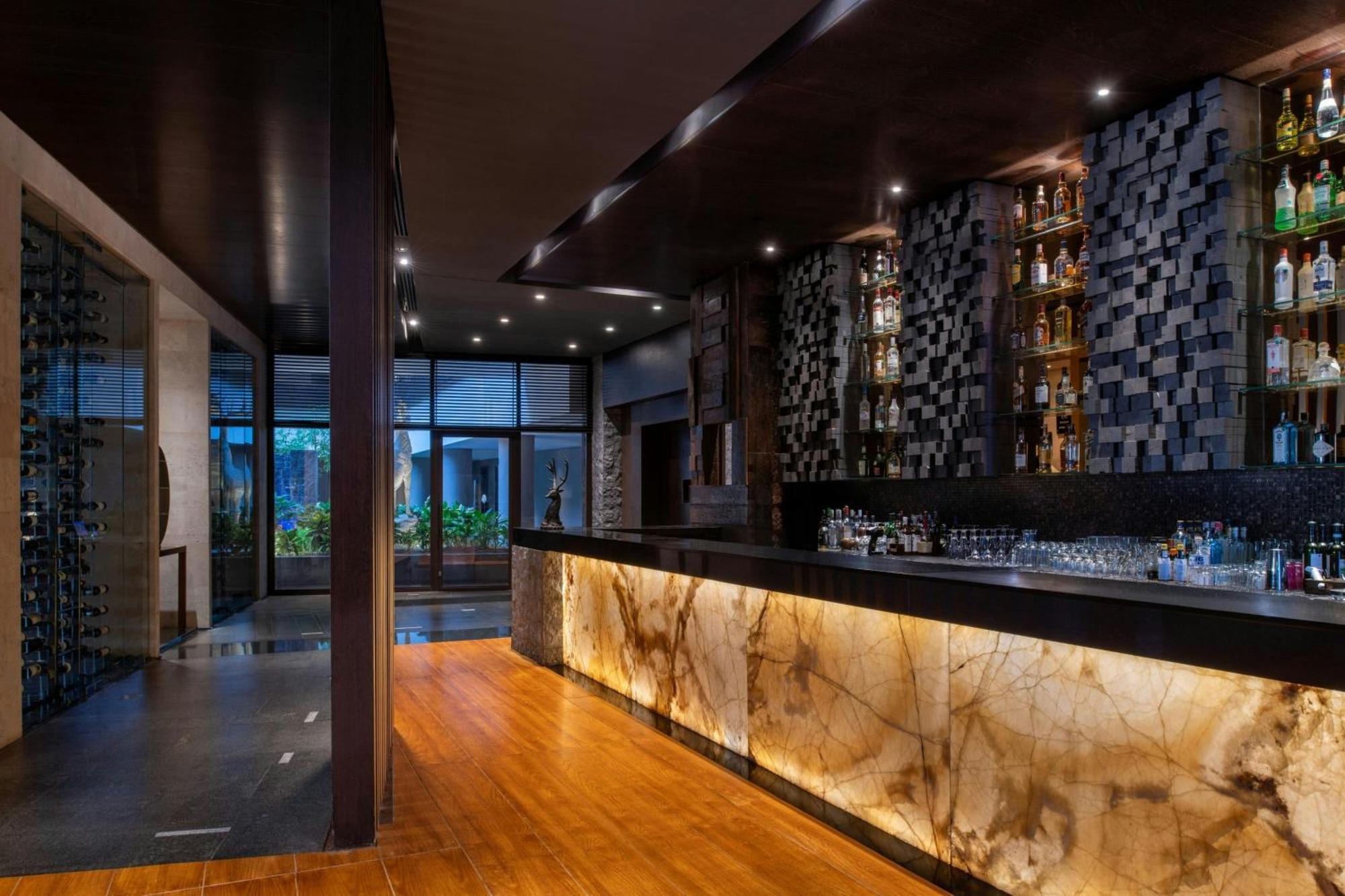 The Westin Doha Hotel & Spa Exterior foto